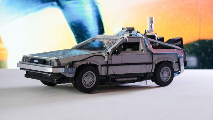 Lego Die Zeitmaschine aus Zurück in die Zukunft 10300 (Bild: Oliver Nickel/Golem.de)