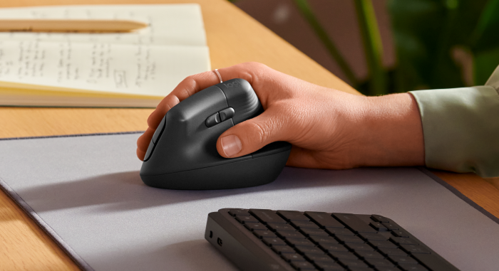 Lift Ergonomic Vertical Mouse (Bild: Logitech)