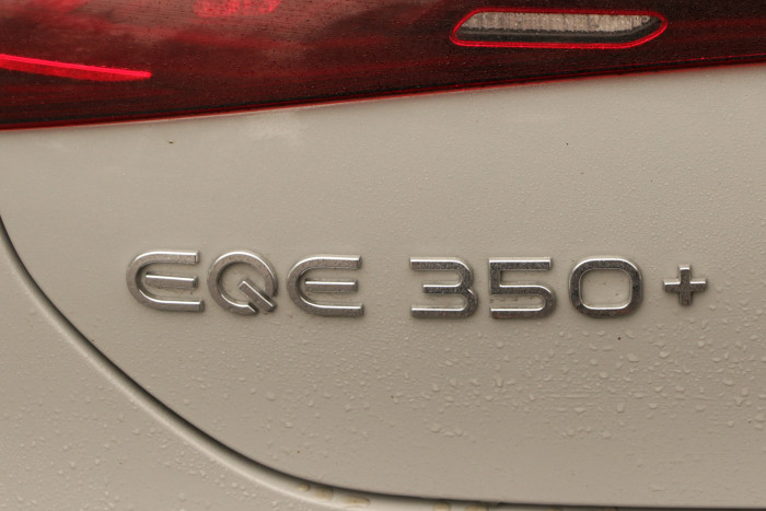 Neben dem EQE 350+ mit Heckantrieb sind drei Allradversionen geplant, davon zwei von der Tuning-Firma AMG. (Foto: Friedhelm Greis/Golem.de)