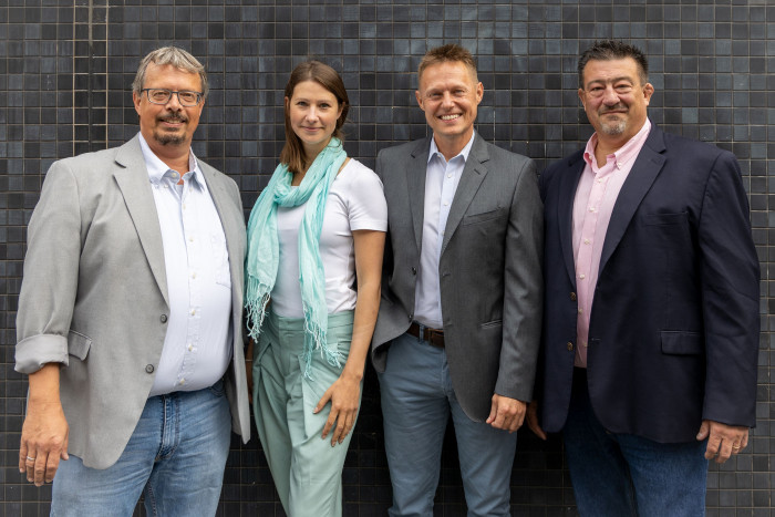 Die vier Gründer: Markus Roth, Anika Stein, Thomas Forner und Todd Ditmire (v.l.n.r.) (Bild: Focused Energy)