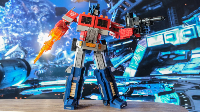 Lego Optimus Prime 10302 (Bild: Oliver Nickel/Golem.de)