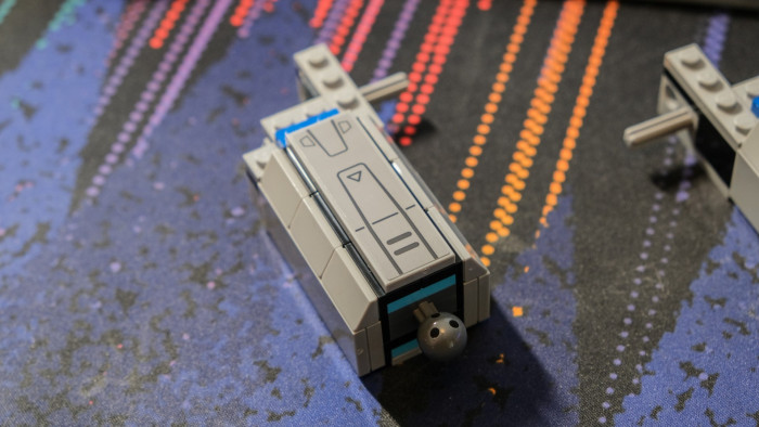 Aufbau von Lego Optimus Prime 10302 (Bild: Oliver Nickel/Golem.de)