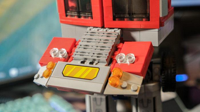 Aufbau von Lego Optimus Prime 10302 (Bild: Oliver Nickel/Golem.de)