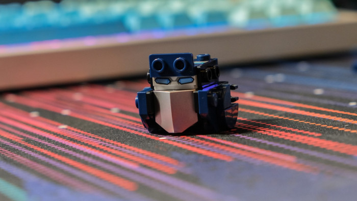 Aufbau von Lego Optimus Prime 10302 (Bild: Oliver Nickel/Golem.de)