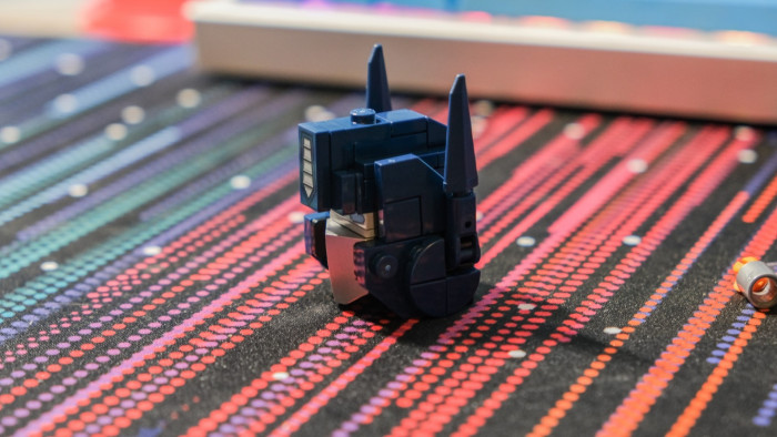 Aufbau von Lego Optimus Prime 10302 (Bild: Oliver Nickel/Golem.de)