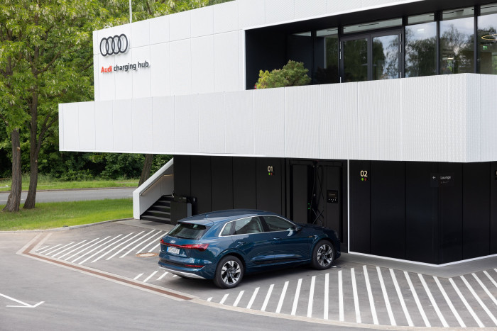 Charging Hub von Audi in N&uuml;rnberg (Bild: Audi)