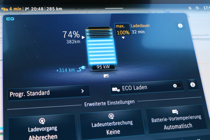 Auch bei vollerem Akku lag die Leistung noch bei 100 kW. (Foto: Friedhelm Greis/Golem.de)