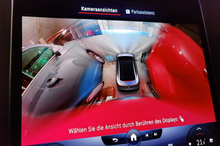 Die optionale Rundumkamera ist wichtig, sieht aber gelegentlich etwas kurios aus. (Foto: Friedhelm Greis/Golem.de)