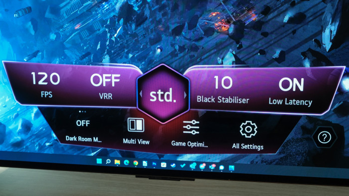 Der Game-Mode untscheidet sich optisch... (Bild: Oliver Nickel/Golem.de)