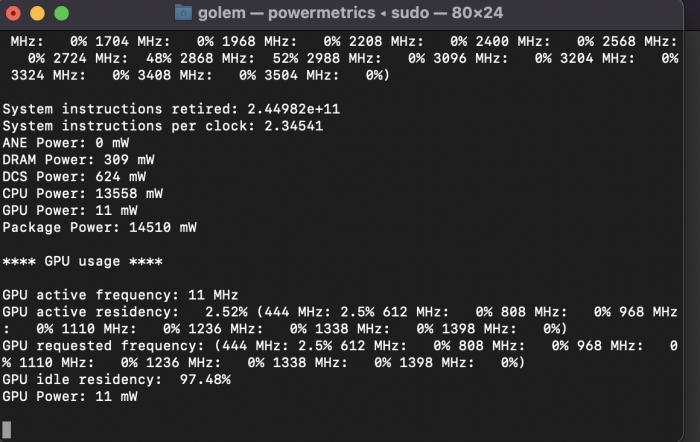 Das SoC drosselt unter Volllast auf maximal 15 Watt herunter. (Bild: Oliver Nickel/Golem.de)