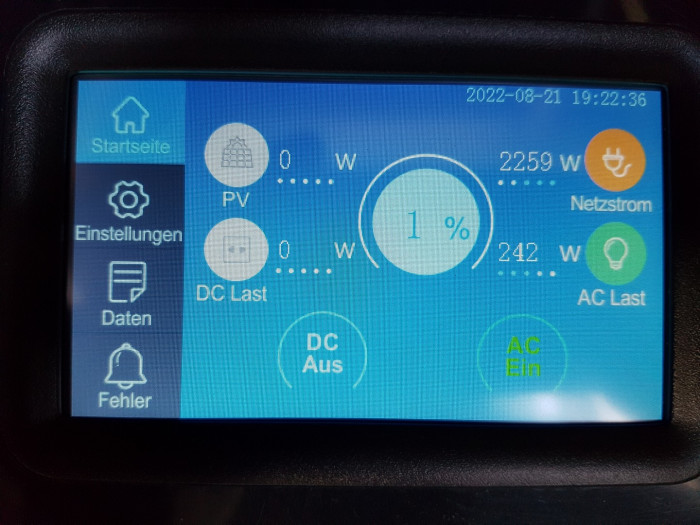 Das Steuerungsdisplay der Bluetti (Bild: Thomas Ell)