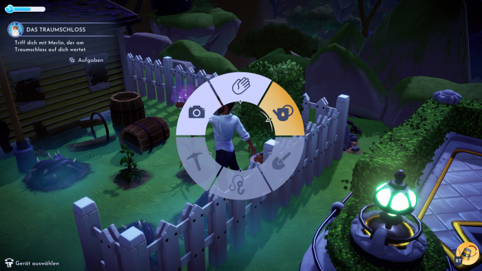 Mit dem Kreismenü wählen wir zwischen Angel, Schaufel und so weiter. (Bild: Disney/Screenshot: Golem.de)