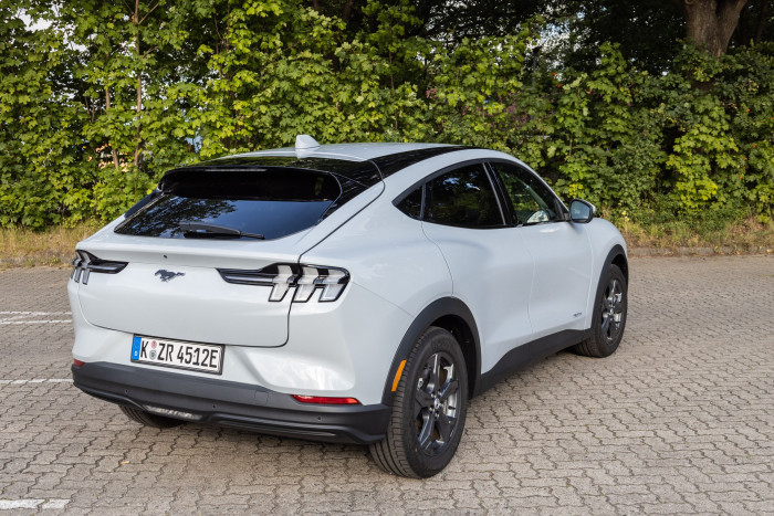 Es gibt ihn mit 2 Antriebs- und 2 Akkuvarianten. (Bild: Werner Pluta/Golem.de)