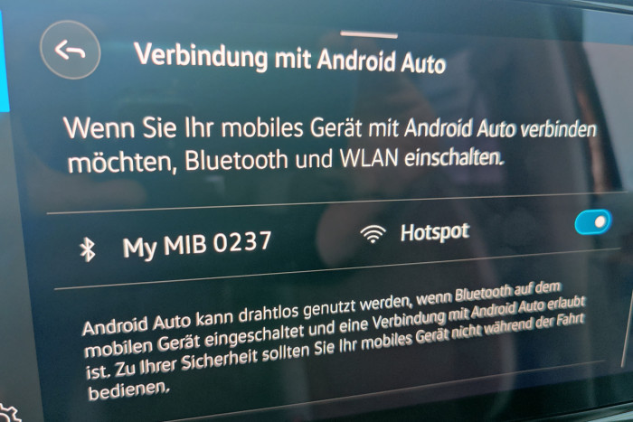 Die Einbindung von Android Auto über Bluetooth und WLAN funktionierte problemlos. (Foto: Friedhelm Greis/Golem.de)