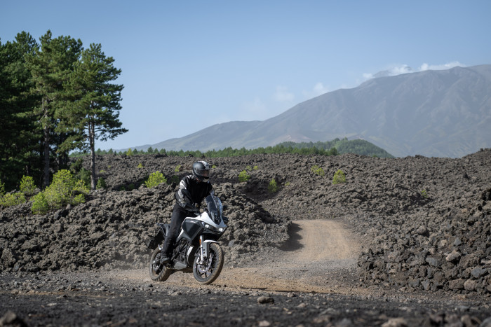 Mit einem zusätzlichen Akku kann die Reichweite um 40 km erhöht werden. (Bild: Peter Ilg)