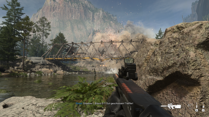 Ein Luftschlag zerstört mit großem Knall diese Brücke. (Bild: Activision / Screenshot: Golem.de)