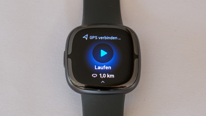 Das Verbinden mit GPS kann ganz schön lange dauern. (Bild: P. Steinlechner/Golem.de)