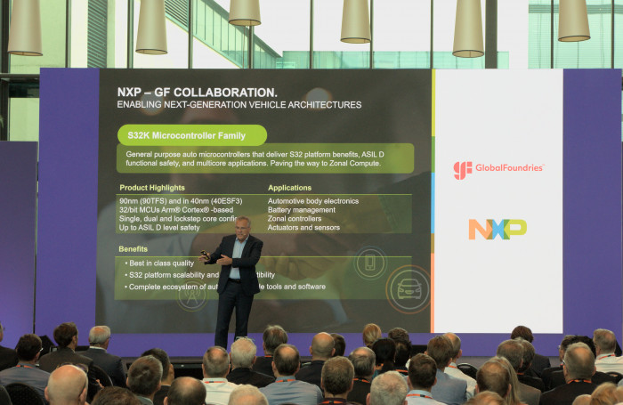 Seine Mikrocontroller für sicherheitskritische Systeme im Auto lässt NXP bei GF fertigen. (Bild: Johannes Hiltscher, Golem.de)