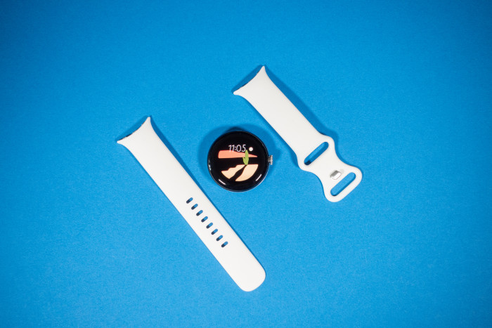 Die Pixel Watch von Google ist rund und hat einen Durchmesser von 41 mm. (Bild: Tobias Költzsch/Golem.de)