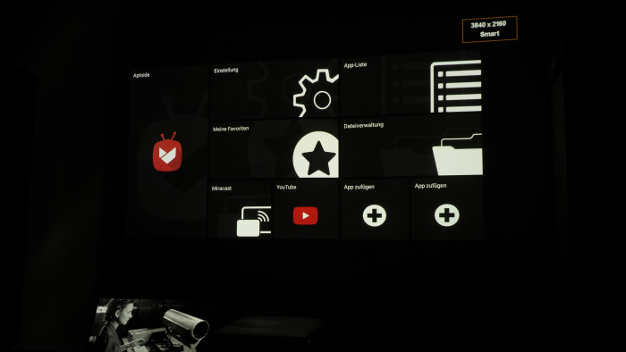 Das System basiert auf einer alten Android-Version. (Bild: Golem.de)