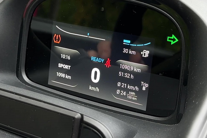 Der Verbrauch war mit 24 kWh pro 100 km nicht besonders niedrig. (Foto: Martin Wolf/Golem.de)