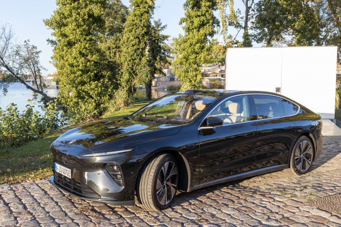 ... ist eine elektrische Limousine der Oberklasse. (Bild: Werner Pluta/Golem.de)