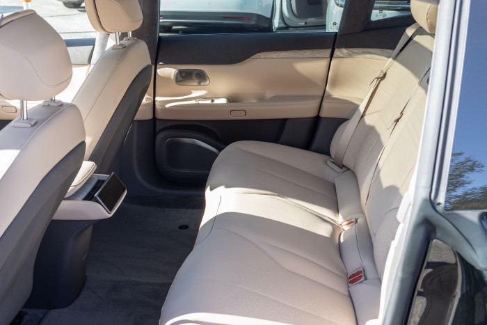 Auch der Fond ist geräumig. (Bild: Werner Pluta/Golem.de)