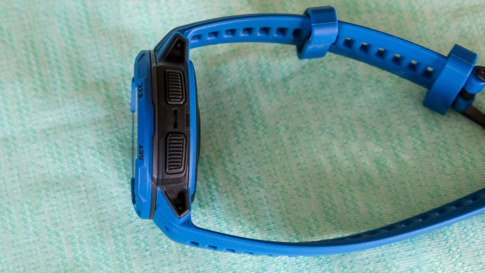 Die Crossover baut hoch, das wird aber von den stark nach hinten gezogenen Anstößen ganz gut kaschiert. (Bild: P. Steinlechner / Golem.de)