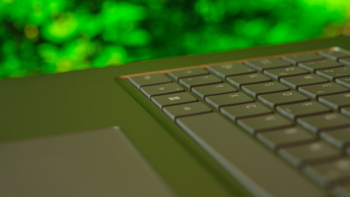 Zudem ist das Tippgeräusch leise. (Bild: Oliver Nickel/Golem.de)