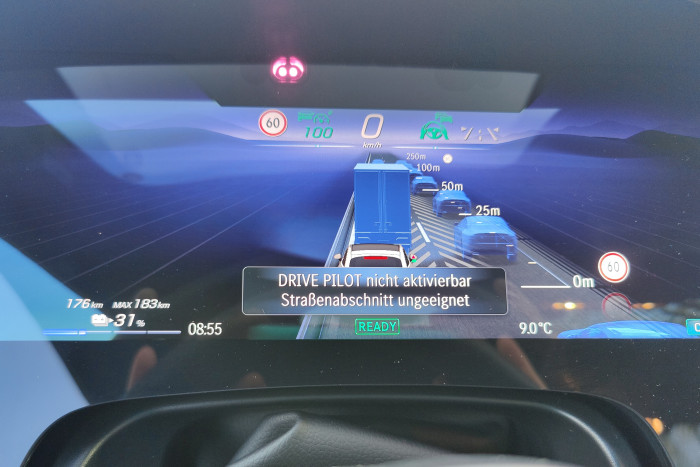 Warum ein Straßenabschnitt nicht geeignet ist, erschließt sich nicht immer. (Foto: Friedhelm Greis/Golem.de)