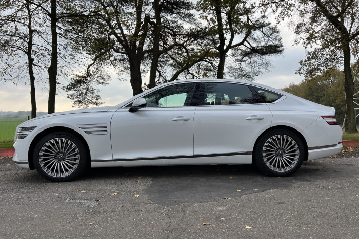 Der G80 ist 5 m lang, 1,93 m breit und 1,47 m hoch.  (Foto: Dirk Kunde)