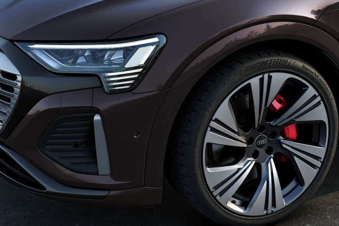 Ein sogenannter Air Curtain soll für eine bessere Umströmung des Vorderrads sorgen. (Foto: Audi) 