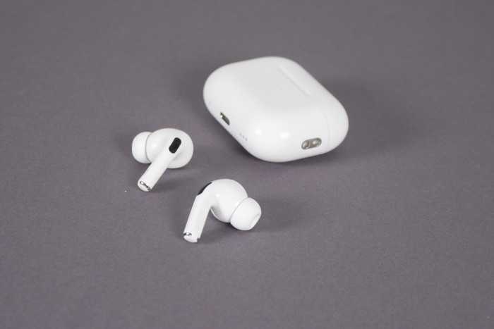 Airpods Pro 2 von Apple (Bild: Nina Völkel/Golem.de)