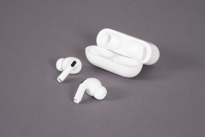 Airpods Pro 2 von Apple (Bild: Nina Völkel/Golem.de)