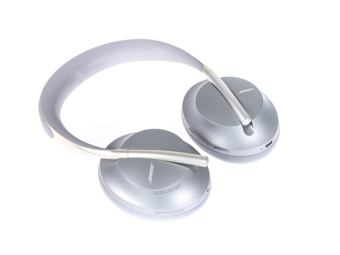 Noise Cancelling Headphones 700 von Bose (Bild: Martin Wolf/Golem.de)
