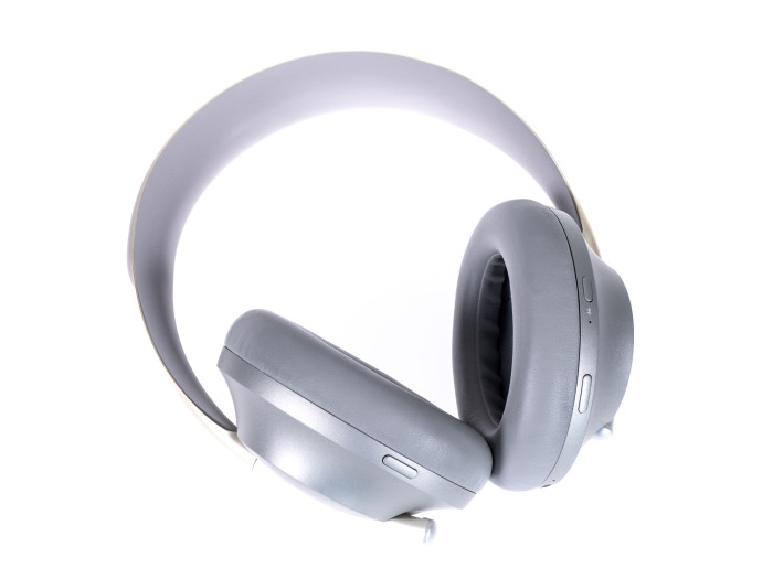 Noise Cancelling Headphones 700 von Bose (Bild: Martin Wolf/Golem.de)