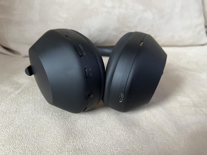 WH-1000XM5 von Sony (Bild: Ingo Pakalski/Golem.de)