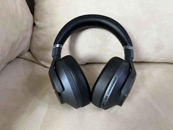 EAH-A800 von Technics (Bild: Ingo Pakalski/Golem.de)