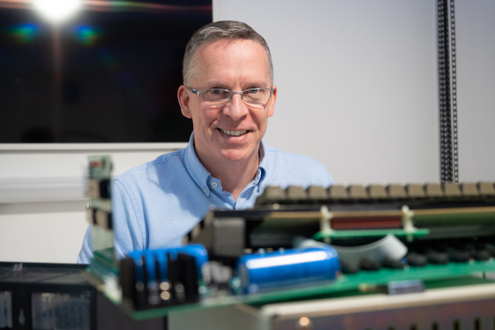 Armin Hierstetter baut Apple 1 in München. (Bild: Martin Wolf / Golem.de)