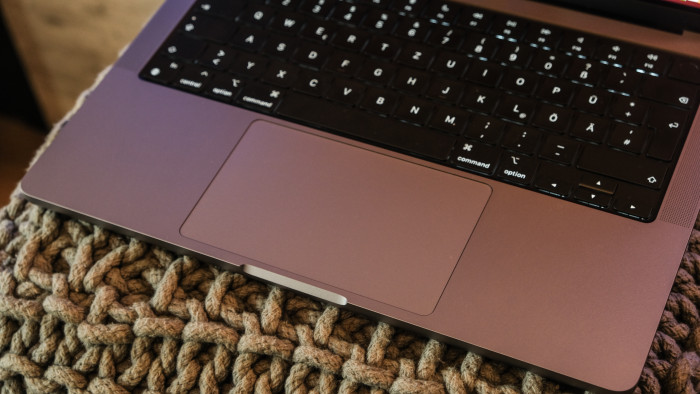 Macbook Pro 14 mit M2 Max (Bild: Oliver Nickel/Golem.de)