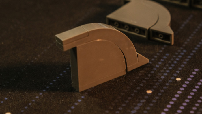 Zusammenbau des Bluebrixx Klingon Bird-of-Prey (Bild: Oliver Nickel/Golem.de)