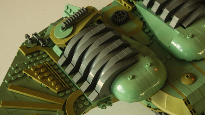 Bluebrixx Klingon Bird-of-Prey 104584 (Bild: Oliver Nickel/Golem.de)