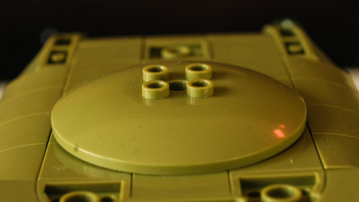 Bluebrixx Klingon Bird-of-Prey 104584 (Bild: Oliver Nickel/Golem.de)