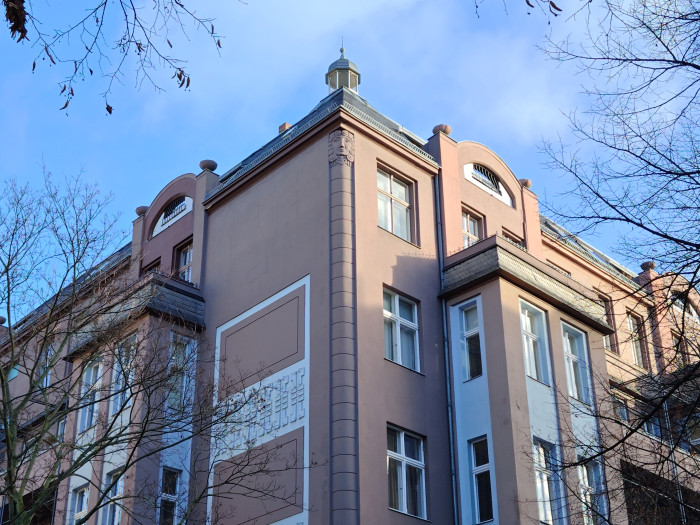 Ein Teleobjektiv hat das Redmagic 8 Pro nicht, der Digitalzoom l&auml;sst sich aber im niedrigen einstelligen Bereich gut verwenden. (Bild: Tobias K&ouml;ltzsch/Golem.de)