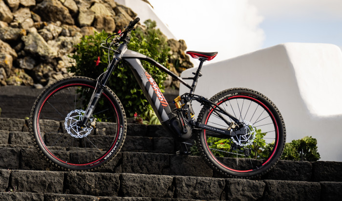 Fantic Audi stellt potentes Elektro Enduro Mountainbike vor Golem