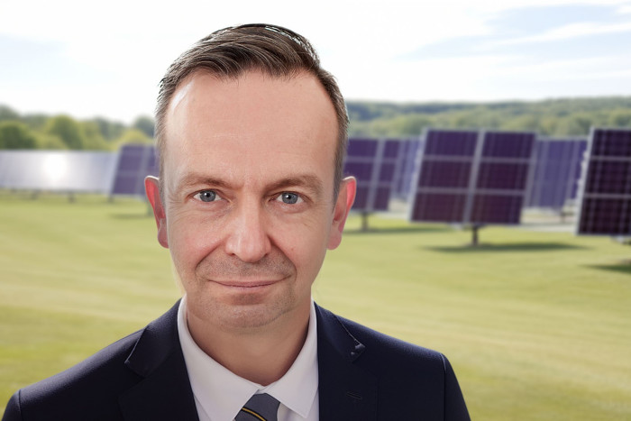Bundesverkehrsminister Volker Wissing (FDP) will Golfplatzkraftwerke finanziell unterstützen. (Foto: Midjourney/Volker-Wissing.de/Montage: Golem.de)