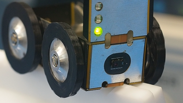 Die Faltstellen sind verstärkt. (Bild: Carl Bugeja)