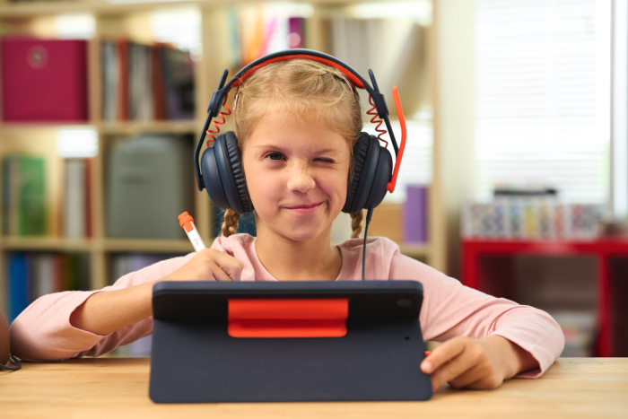 Das Zone Learn ist ein speziell für den Einsatz in Schulen entwickeltes Headset. (Bild: Logitech)