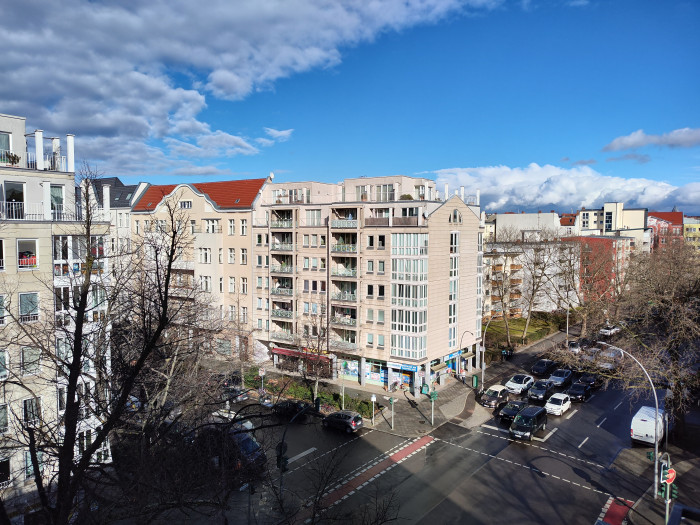 Tageslichtaufnahmen haben eine gute Sch&auml;rfe und einen guten Wei&szlig;abgleich. (Bild: Tobias K&ouml;ltzsch/Golem.de)