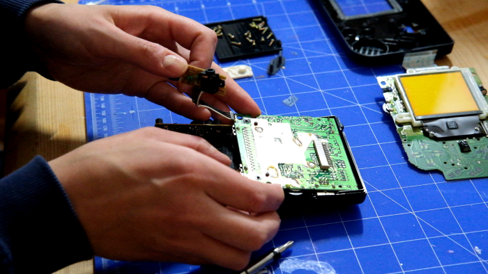 ... die Platinen ab...